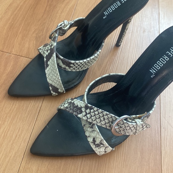 Snake heels - Picture 4 of 4